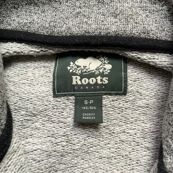 Classic Roots Quarter Zip - Picture 4 of 5
